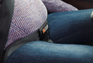 Bezpečie je počas tehotenstva priorita. 💛 BeSafe Pregnant - pás pre tehotné presmeruje pás mimo bruška a dodá ti istotu...